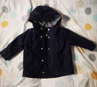 Chubasquero primark de segunda mano por 3 EUR en Burgos en WALLAPOP
