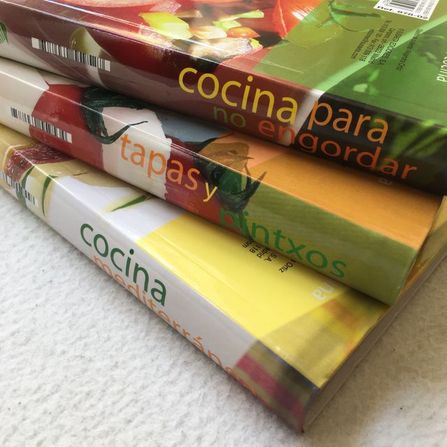 Lote de 3 libros "Pequeña biblioteca de cocina"