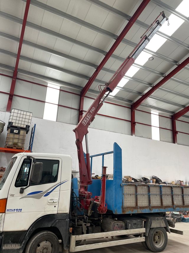  Portacontenedor con plumin Fassi F60 