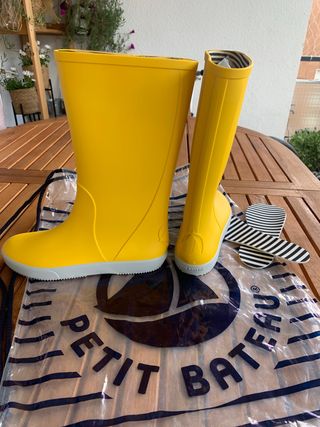 Petit Bateau - Botas de agua de gateo | Childrensalon