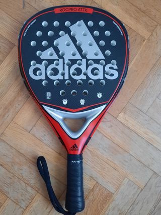 Pala adidas rocpro attack 2021 de segunda mano por 70 EUR en Parla en  WALLAPOP