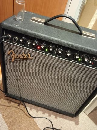 Amplificador Fender Champion 40 de segunda mano por 115 EUR en Madrid en  WALLAPOP