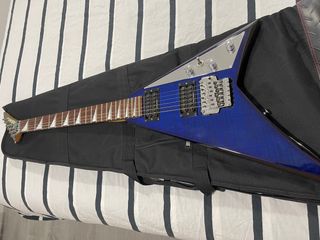 Guitarra elèctrica Jackson rr3 japonesa de segunda mano por 375 EUR en  Barcelona en WALLAPOP