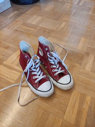 Botas Converse granate talla 37 de segunda mano por 40 EUR en Madrid en  WALLAPOP