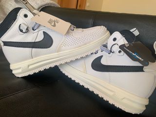 Nike Lunar force 1. Sin estrenar. Talla 43\\/44 de segunda mano por 60 EUR  en Marbella en WALLAPOP