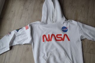 Sudadera Nasa Blanca Talla S (hombre) de segunda mano por 15 EUR en Viana  de Cega en WALLAPOP