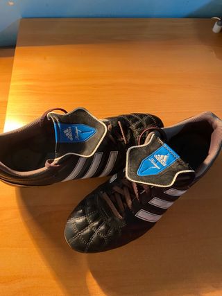 Botas Adidas Clásicas Heritagio talla 42 de segunda mano por 11,95 EUR en  Las Palmas de Gran Canaria en WALLAPOP