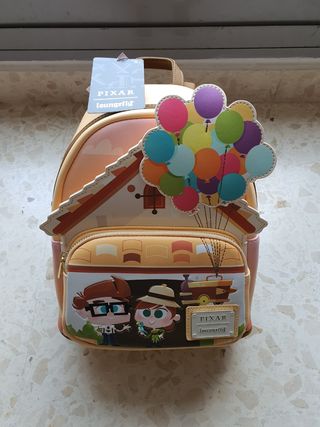Mochila loungefly up de segunda mano por 70 EUR en Elche en WALLAPOP