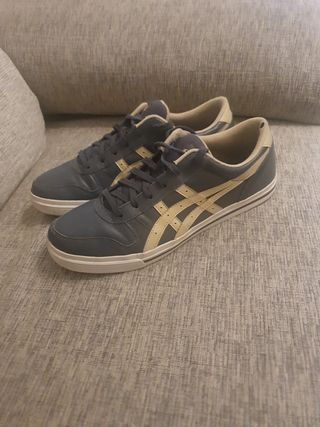 Zapatillas asics talla 46 de segunda mano por 12 EUR en Madrid en WALLAPOP