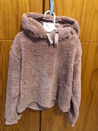 Sudadera niña Primark de segunda mano por 4 EUR en Valencia en WALLAPOP