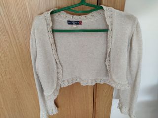 Chaqueta Tizzas comunión niña talla 13-14 de segunda mano por 13 EUR en  Ermua en WALLAPOP