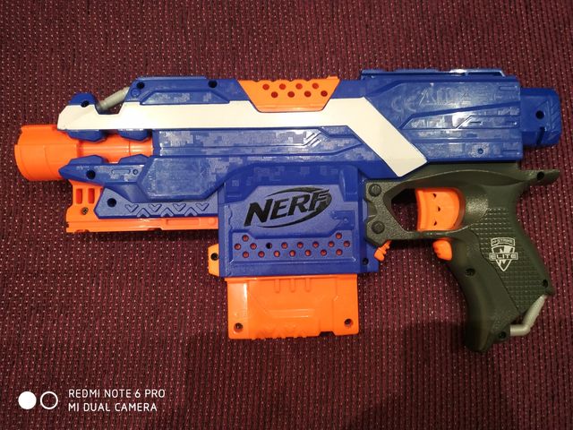 Pistola Nerf