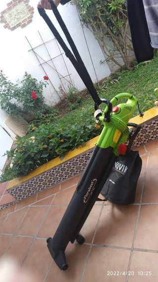 SOPLADOR\\/ ASPIRADOR hojas FLORABEST de segunda mano por 25 EUR en La Cala  del Moral en WALLAPOP