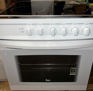 Conjunto de Horno más Vitroceramica de marca Teka de segunda mano por 170  EUR en Jerez de la Frontera en WALLAPOP