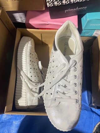 Zapatos mujer talla 40 de segunda mano por 7 EUR en Lleida en WALLAPOP