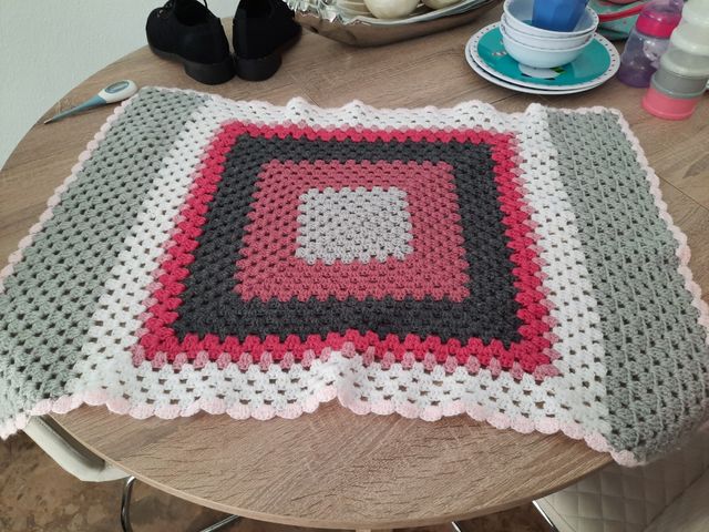 dos taquillas de punto echo a mano