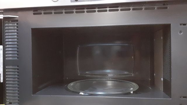 Forno de Micro-ondas Embutido. 2AOPPORTUNITAT