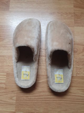 Zapatillas invierno Vulladi de segunda mano por 10 EUR en Barcelona en  WALLAPOP