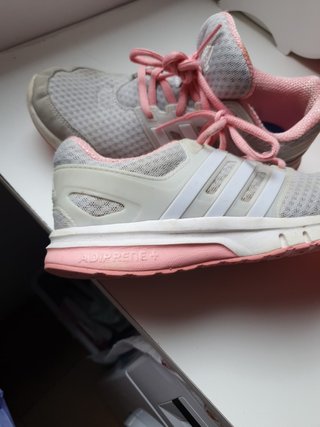 Zapatillas adidas adiprene + de segunda mano por 19 EUR en Parla en WALLAPOP
