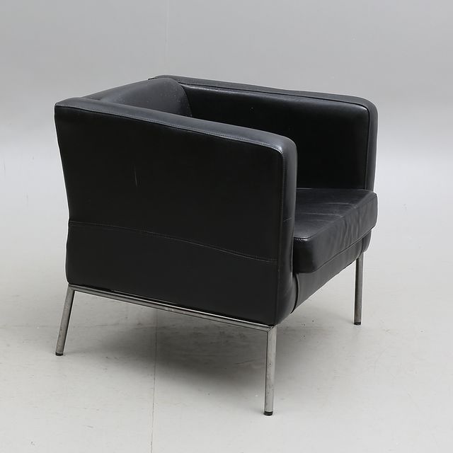 Sillón de piel color negro Ikea  Klappsta.