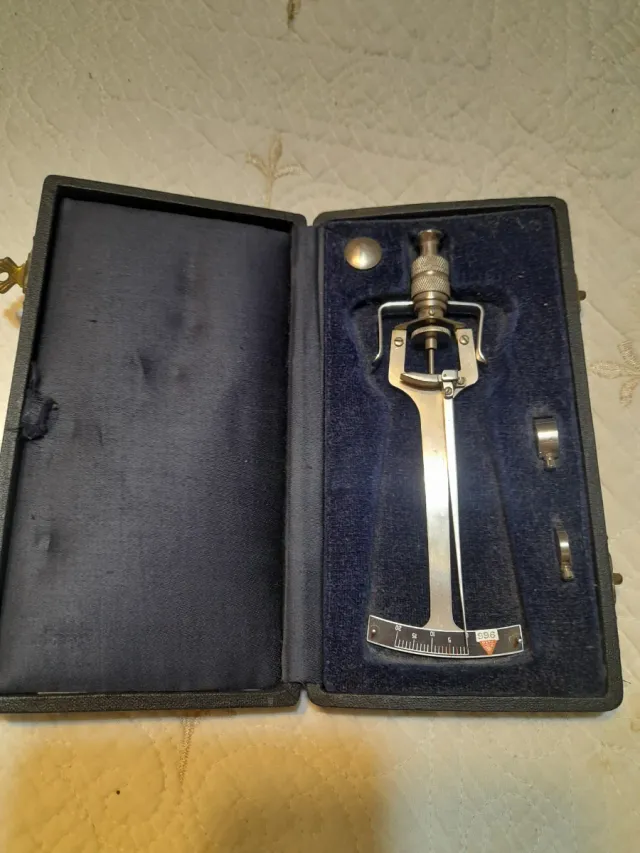 TONOMETRO OCULAR ANTIGUO