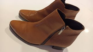 Botines mujer 41 piel calidad NATURE de segunda mano por 19 EUR en  Iturribide en WALLAPOP
