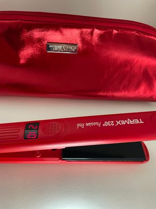 Plancha de pelo Termix 230 Passion Red de segunda mano por 70 EUR en Málaga  en WALLAPOP