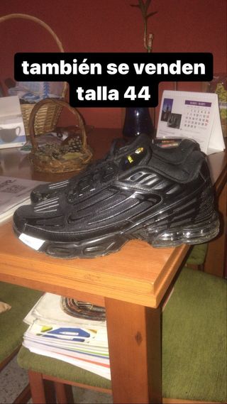 Nike tn 3 negras de segunda mano por 40 EUR en Gijón en WALLAPOP