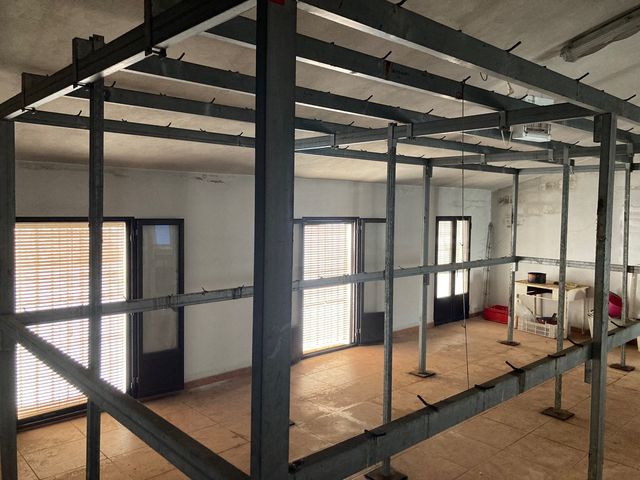 Estructura para colgar jamones