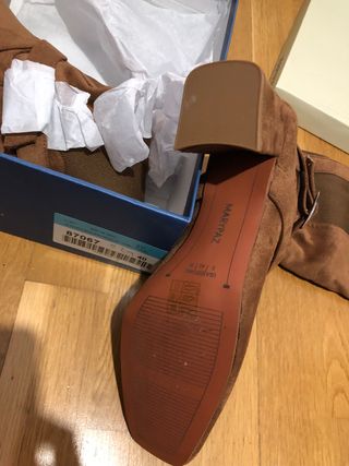 MARYPAZ botas camel ESTRENAR n.39-40 de segunda mano por 15 EUR en Alicante  en WALLAPOP