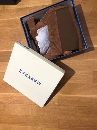 MARYPAZ botas camel ESTRENAR n.39-40 de segunda mano por 15 EUR en Alicante  en WALLAPOP