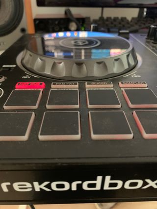 Controladora Pioneer DDJ RB de segunda mano por 250 EUR en Barcelona en  WALLAPOP