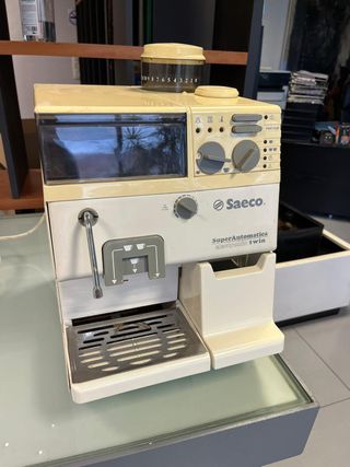 Cafetera Saeco Superautomatica Electronic Twin de segunda mano por 85 EUR  en Girona en WALLAPOP