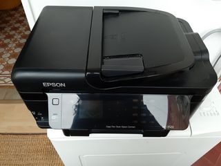 Impresora multifunción Epson WF-3520 de segunda mano por 50 EUR en  Barcelona en WALLAPOP
