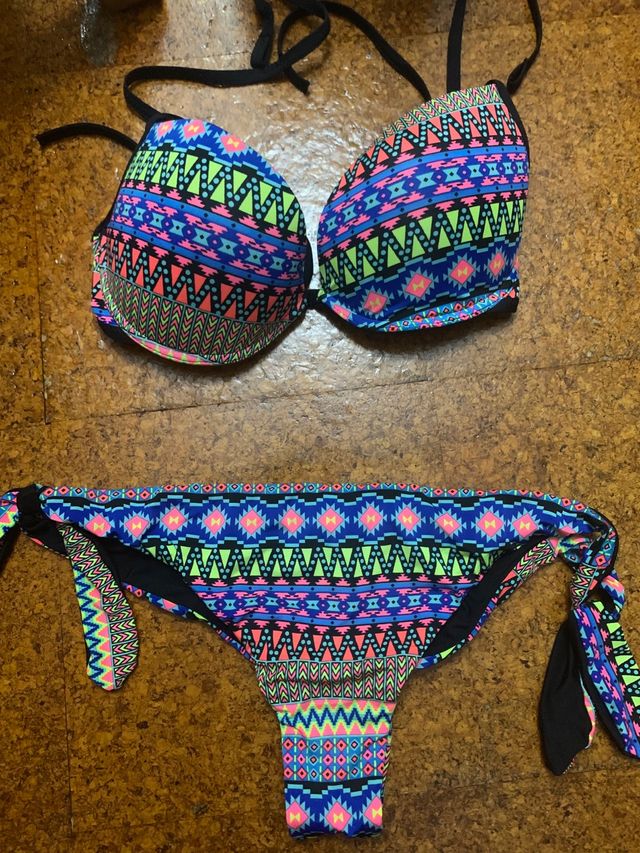 Bikini tribale