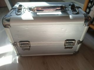 Maletín de peluquería de segunda mano en WALLAPOP