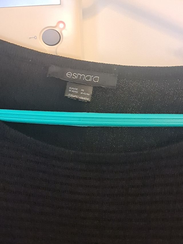 Vestido de punto fino.