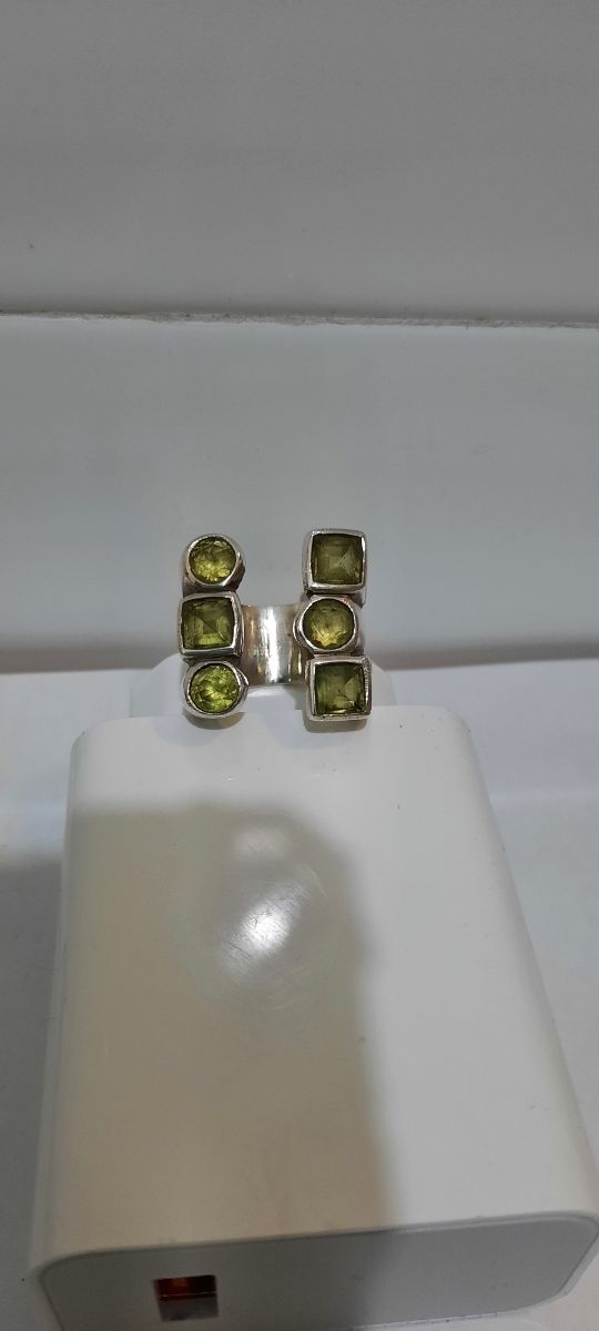 Conjunto anillo y pendientes