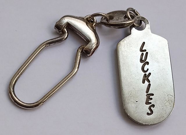Antiguo Llavero Lucky Strike