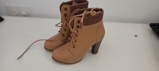Botines marrones Marypaz de segunda mano por 7 EUR en Ontígola en WALLAPOP
