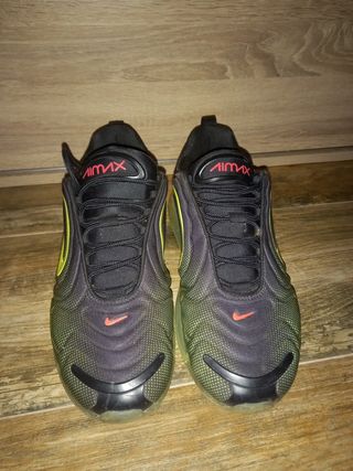 Nike air max 720 de segunda mano por 25 EUR en Puertollano en WALLAPOP