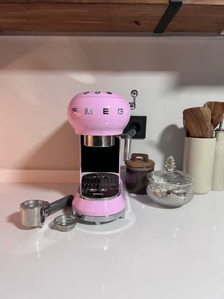 Cafetera Smeg de segunda mano por 180 EUR en Valencia en WALLAPOP