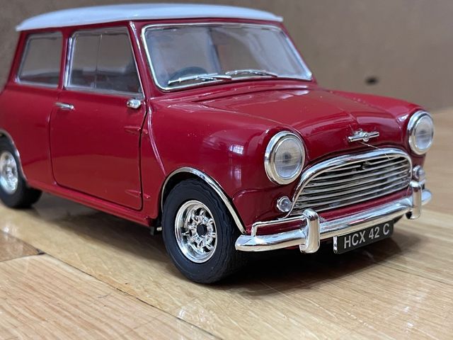 Mini Cooper S 1: 18