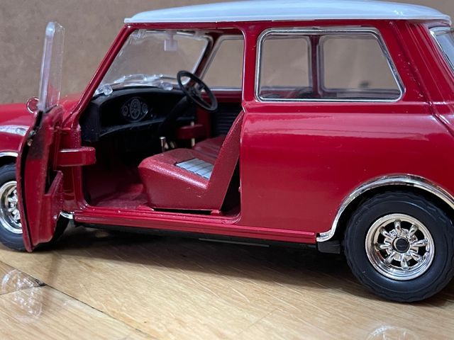 Mini Cooper S 1: 18