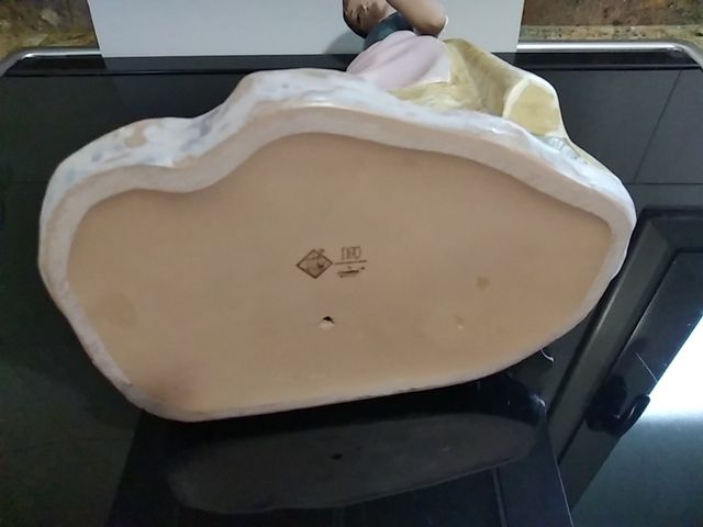 Lladro/Nao figura cántaro a la fuente