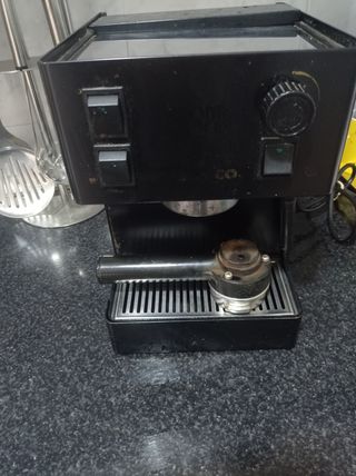 Cafetera saeco para despiece o para reparar de segunda mano por 30 EUR en  Barcelona en WALLAPOP