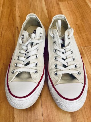 Converse blancas talla 39 de segunda mano por 40 EUR en Valencia en WALLAPOP