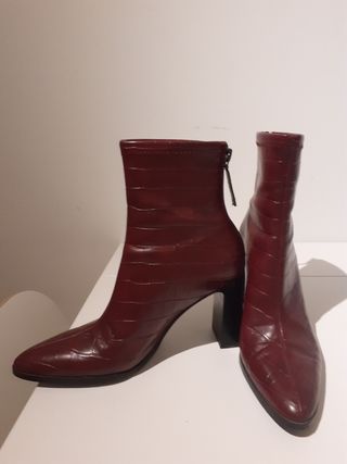 Botines mujer Mango de segunda mano por 15 EUR en Universitat Autonoma de  Barcelona en WALLAPOP