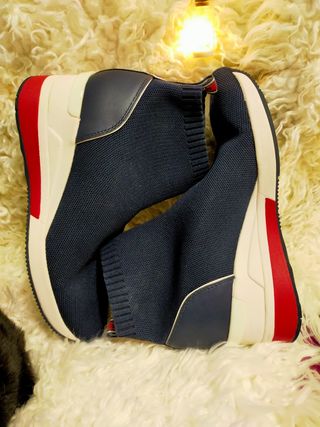 Botines cuña tejido azul marino de segunda mano por 20 EUR en Madrid en  WALLAPOP