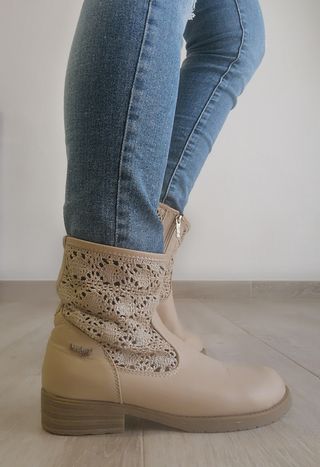 Botas de primavera Refresh (Xti) de segunda mano por 10 EUR en Benidorm en  WALLAPOP